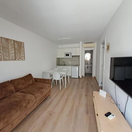 Homeforguest Apartamento 15 Con Terraza Y Piscina En كوراليهو المظهر الخارجي الصورة