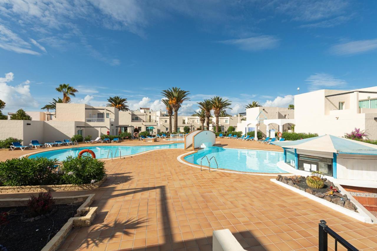 Homeforguest Apartamento 15 Con Terraza Y Piscina En كوراليهو المظهر الخارجي الصورة