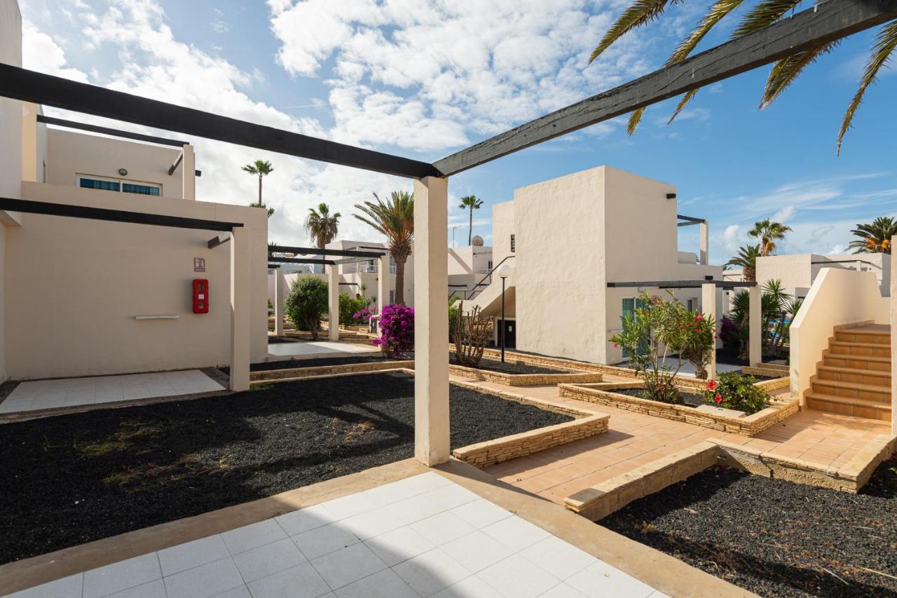 Homeforguest Apartamento 15 Con Terraza Y Piscina En كوراليهو المظهر الخارجي الصورة