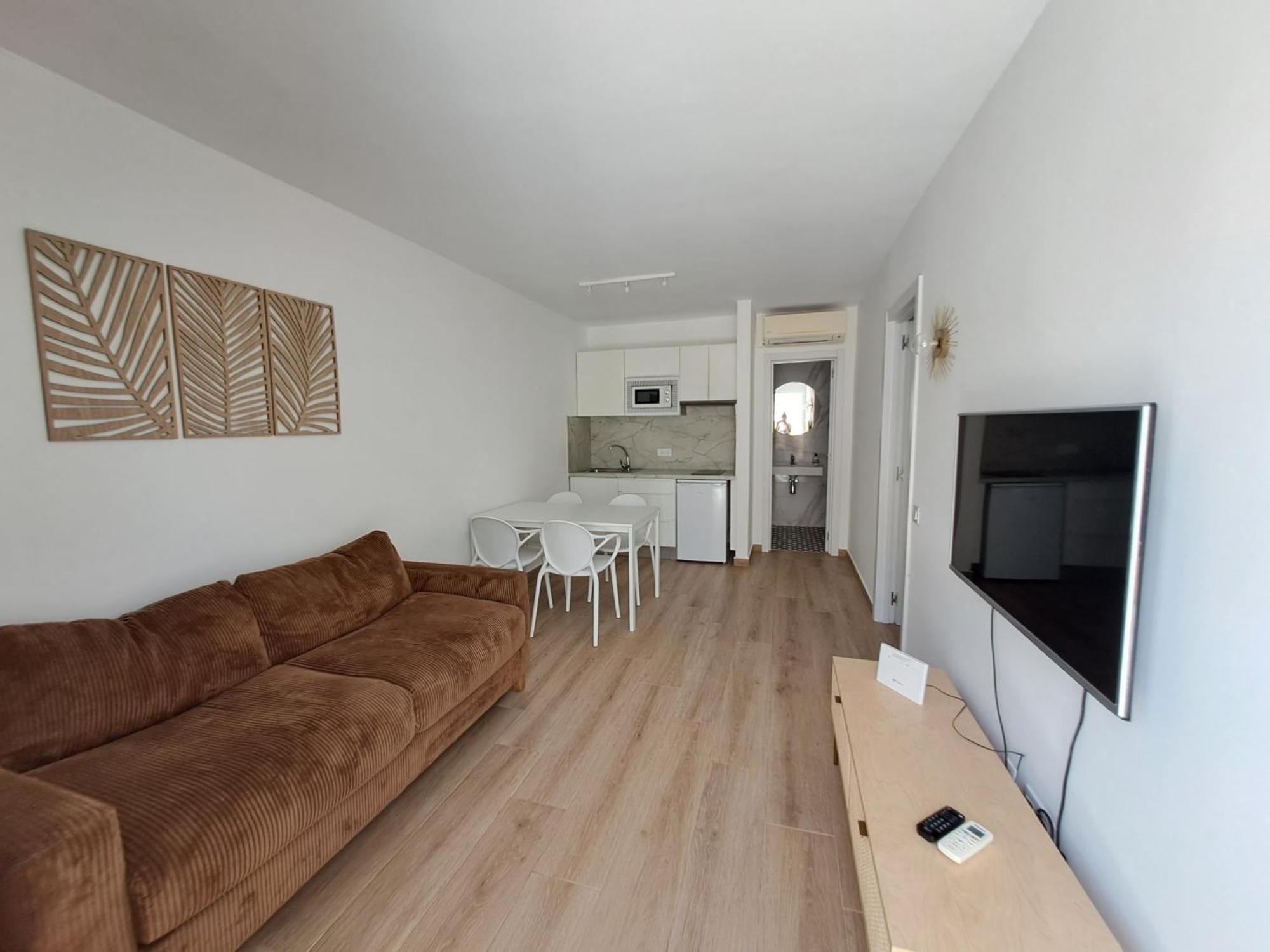 Homeforguest Apartamento 15 Con Terraza Y Piscina En كوراليهو المظهر الخارجي الصورة