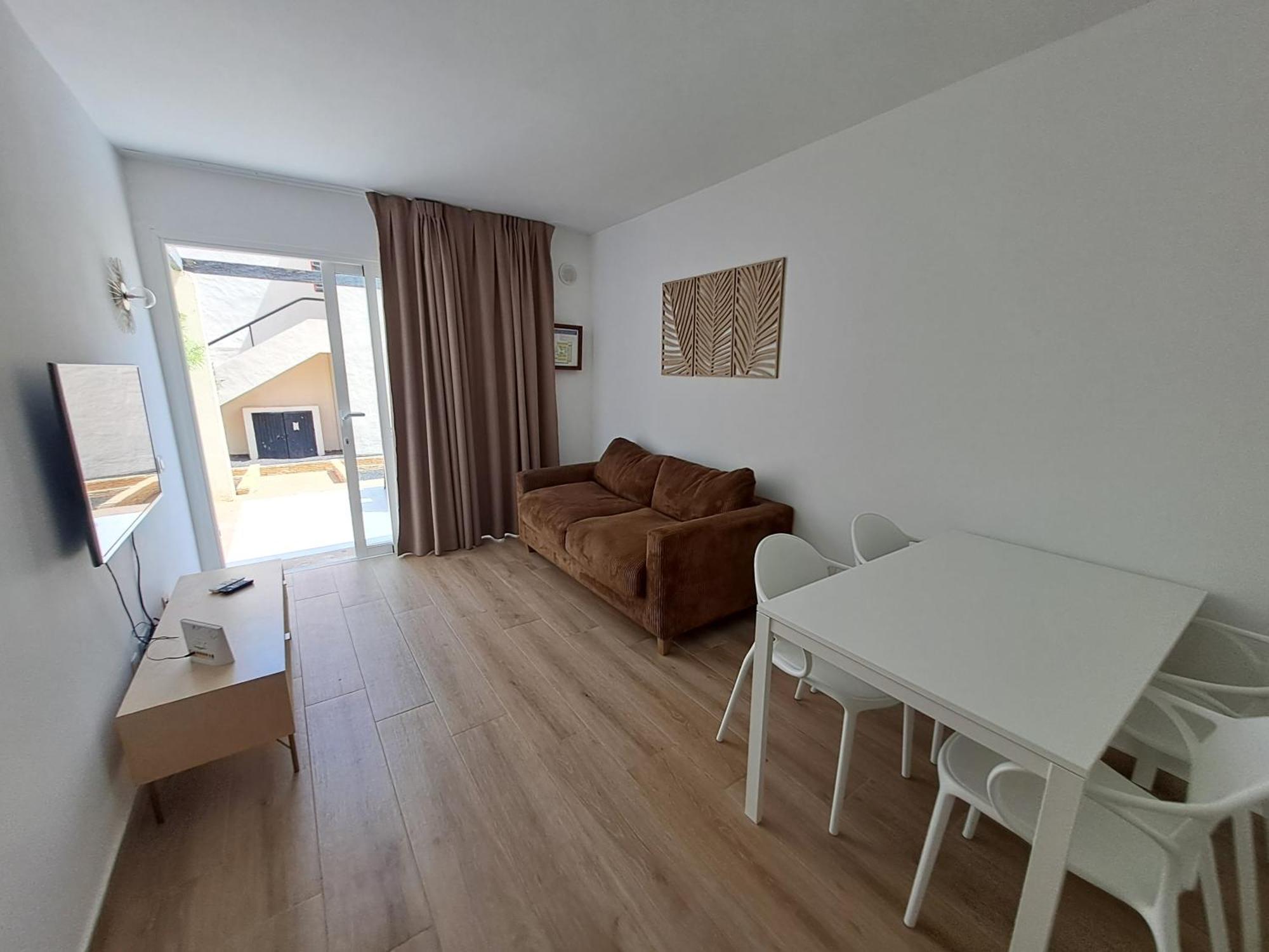 Homeforguest Apartamento 15 Con Terraza Y Piscina En كوراليهو المظهر الخارجي الصورة
