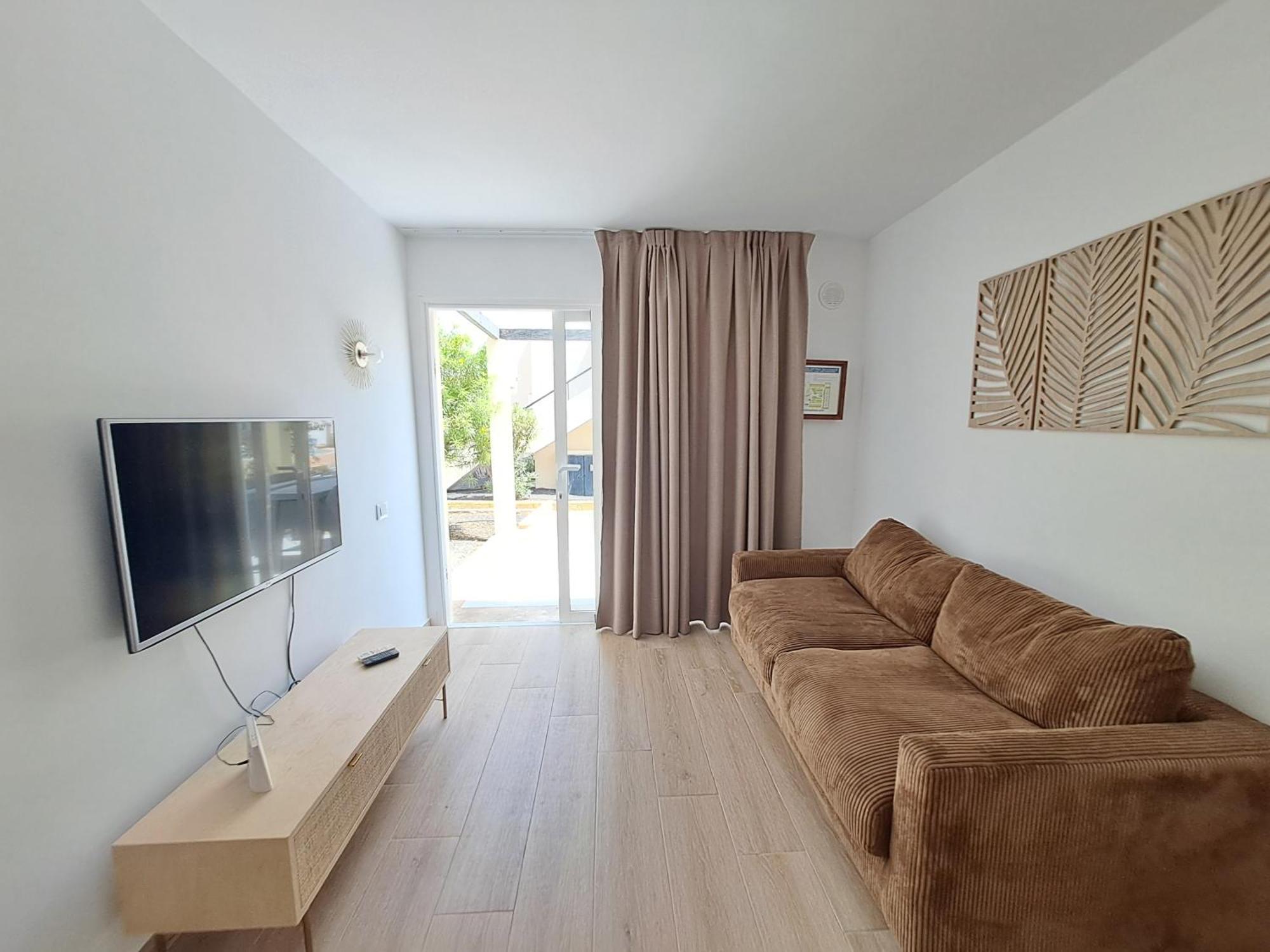 Homeforguest Apartamento 15 Con Terraza Y Piscina En كوراليهو المظهر الخارجي الصورة